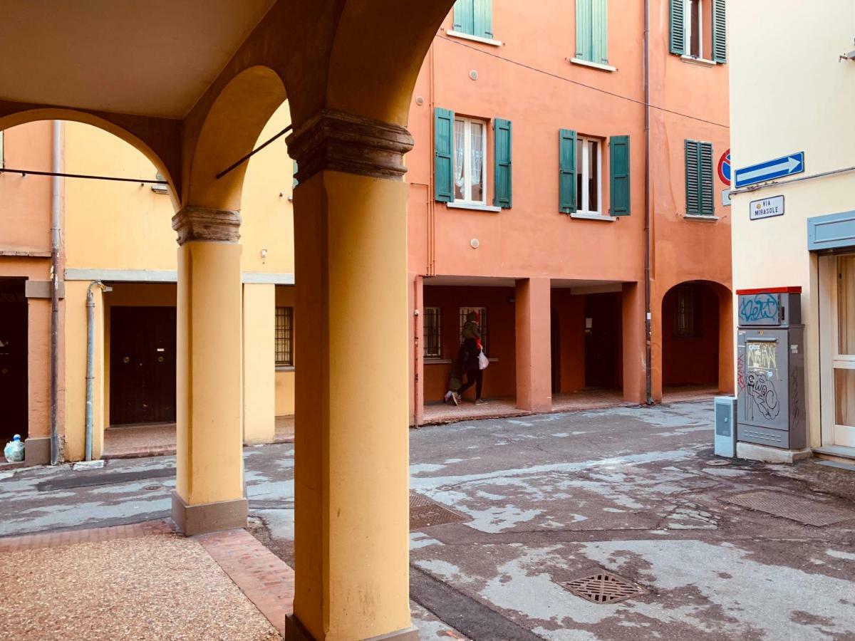 Whouse Suite Apartment Mirasole Bologna Esterno foto