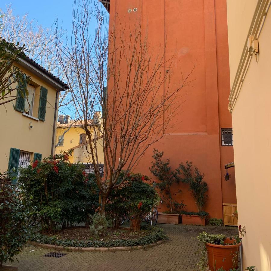 Whouse Suite Apartment Mirasole Bologna Esterno foto