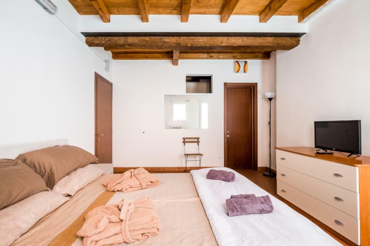 Whouse Suite Apartment Mirasole Bologna Esterno foto